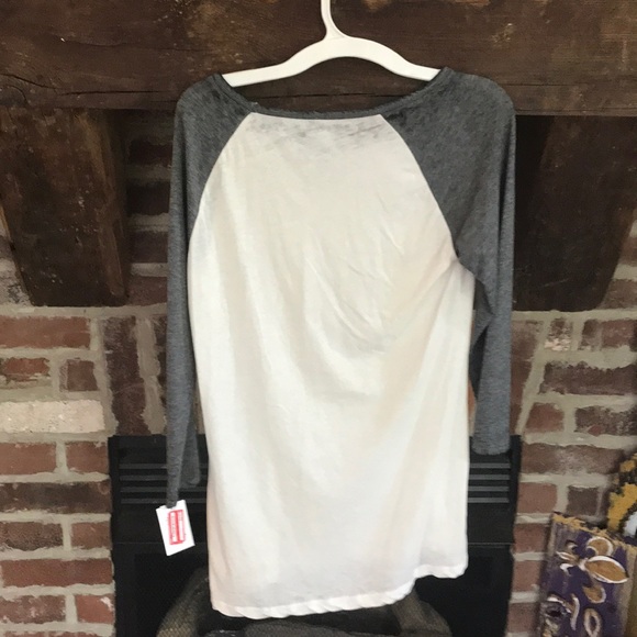 Three quarters length shirt. Never worn - Picture 3 of 3